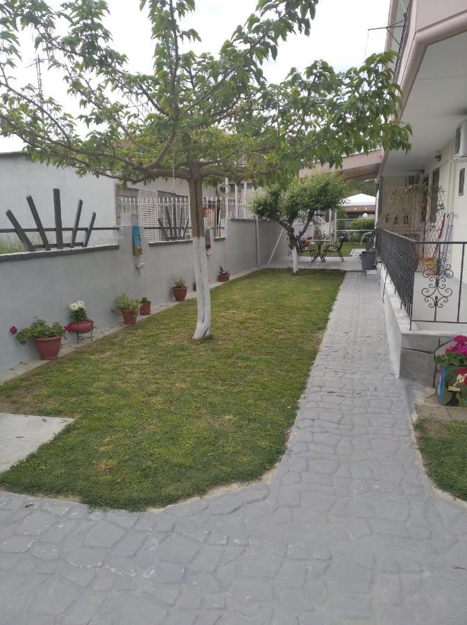 Stefanie'S Rooms Asprovalta Exterior foto
