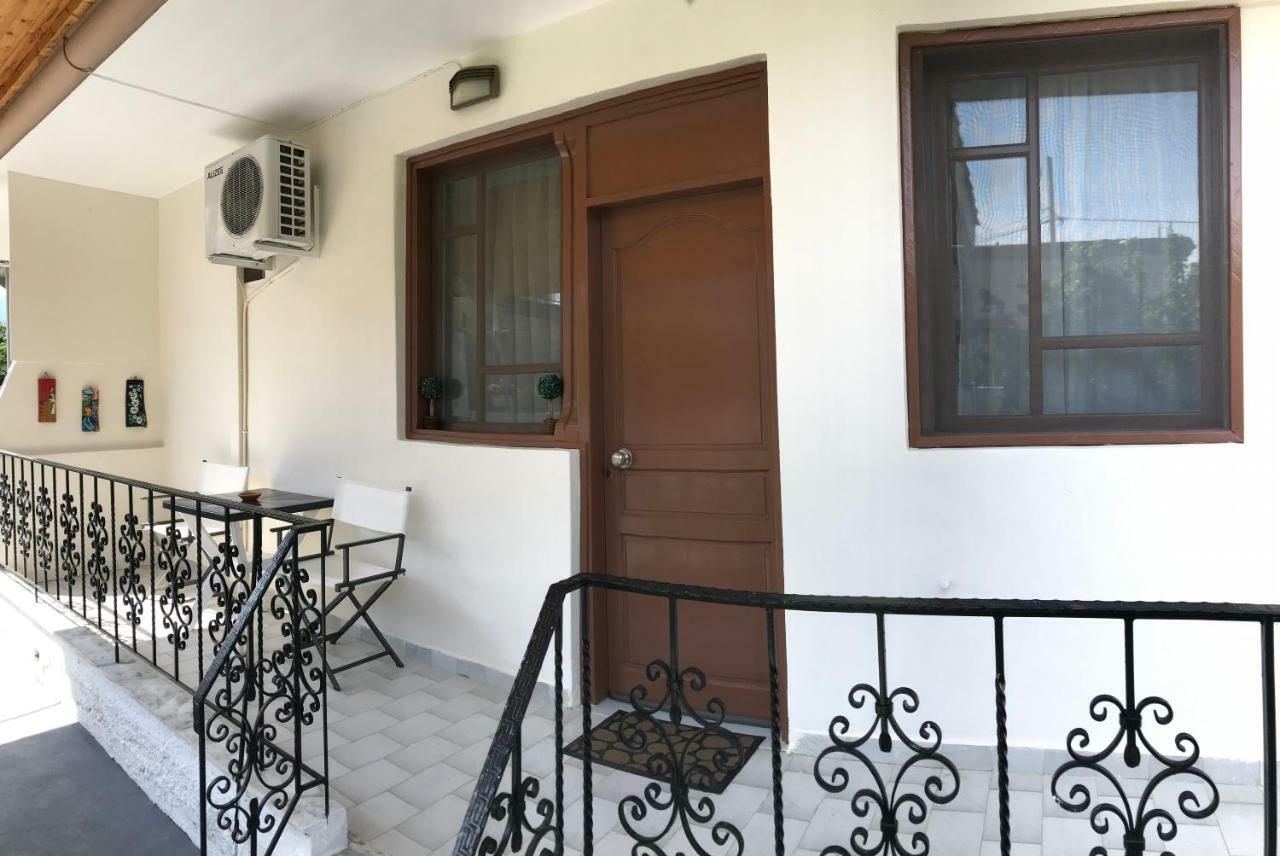 Stefanie'S Rooms Asprovalta Exterior foto